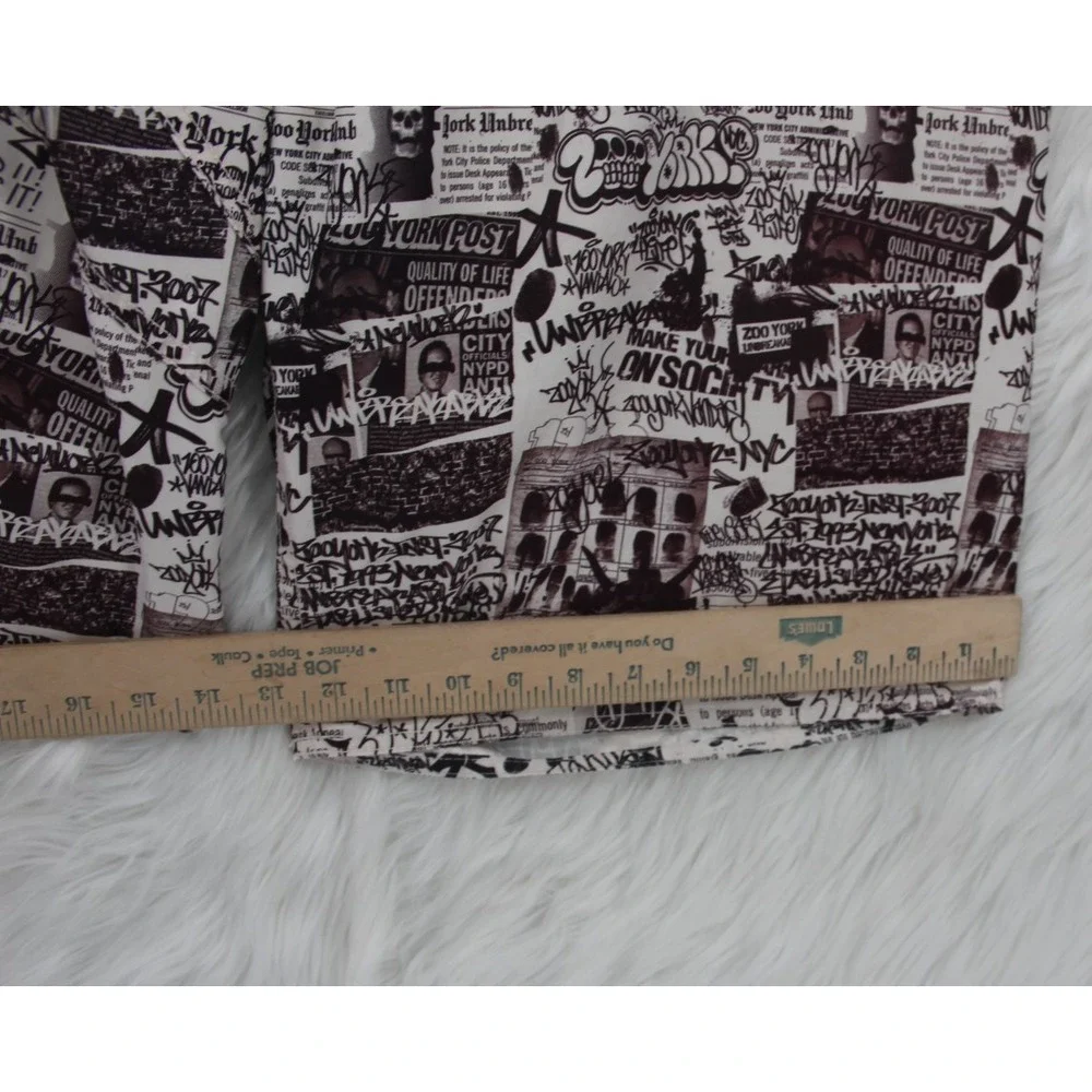 Zoo York VTG Y2K Graffiti Print Black/White Board Shorts Swim Trunks Sz 34